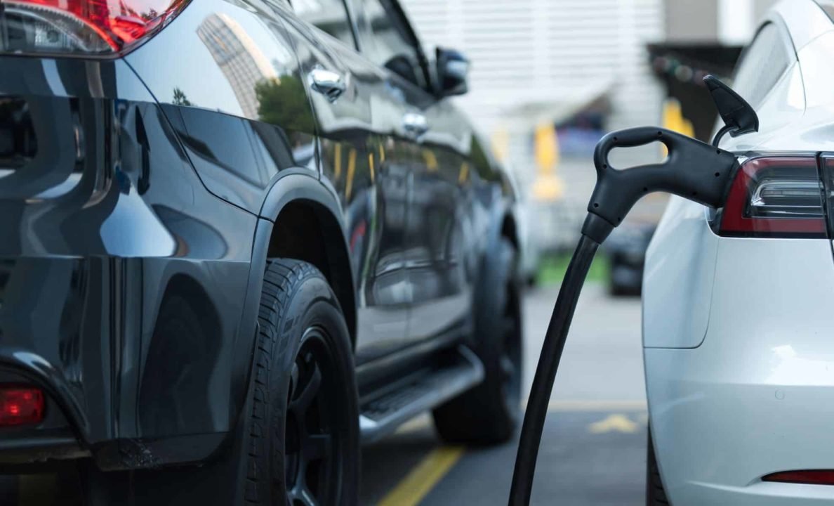 Pourquoi les voitures électriques chinoises suscitent-elles un tel engouement chez les Français ?